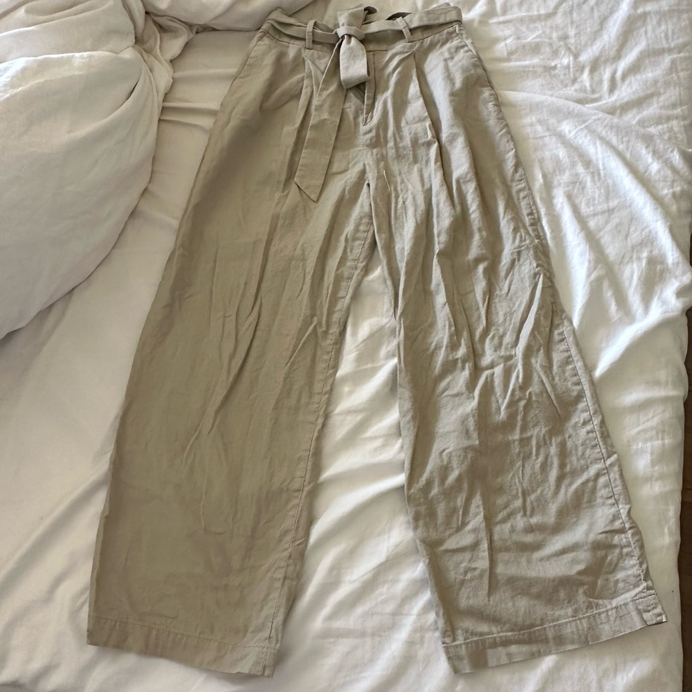 Uniqlo Linen Blend Trousers